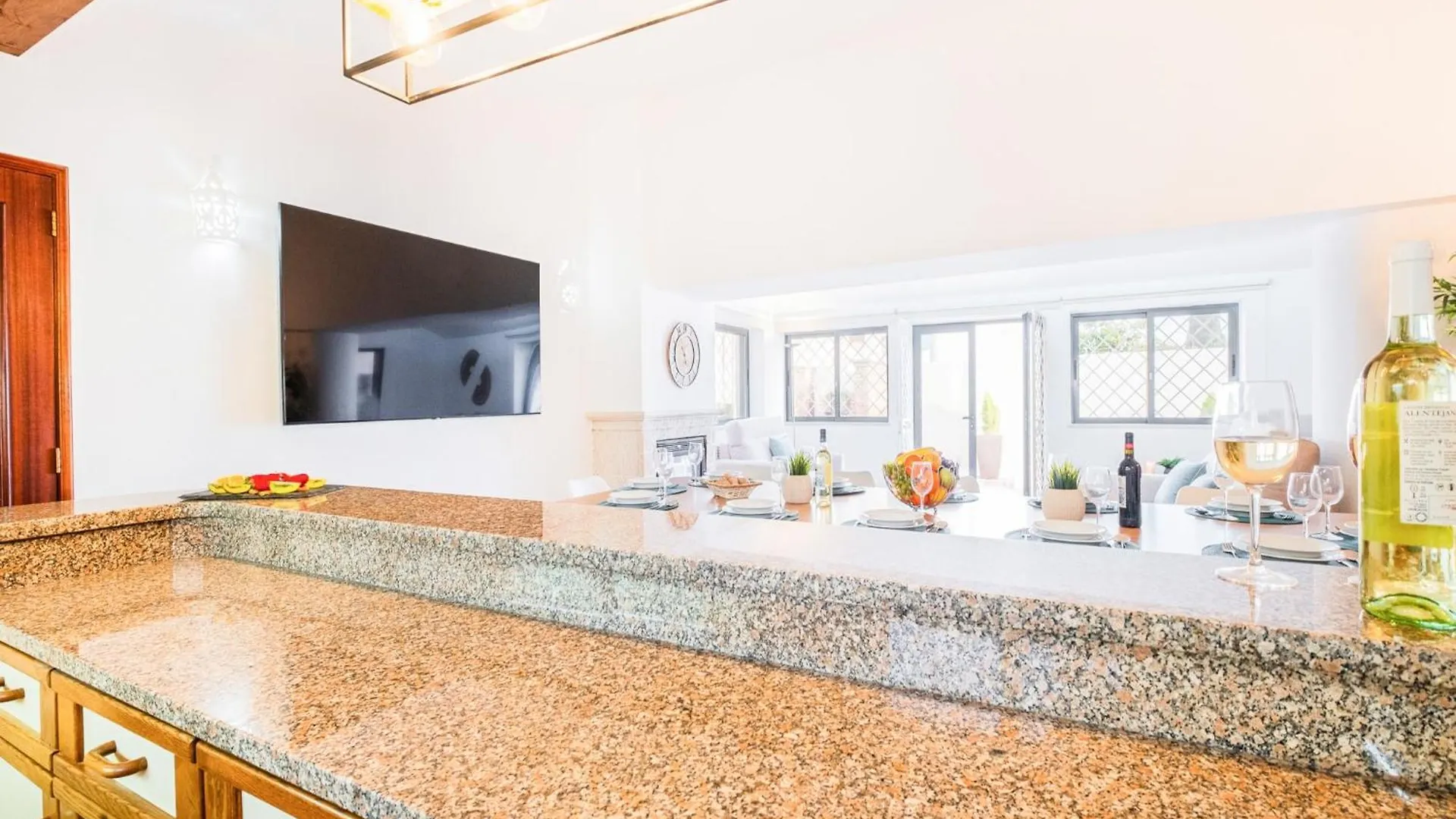 Beachside Bliss Villa Albufeira
