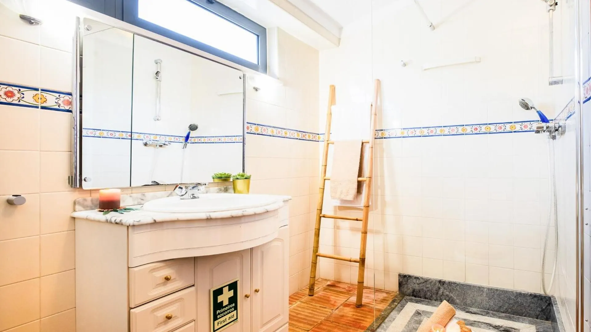 Beachside Bliss Villa Albufeira