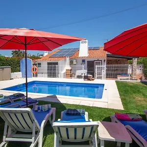 Lotus Villa, Albufeira